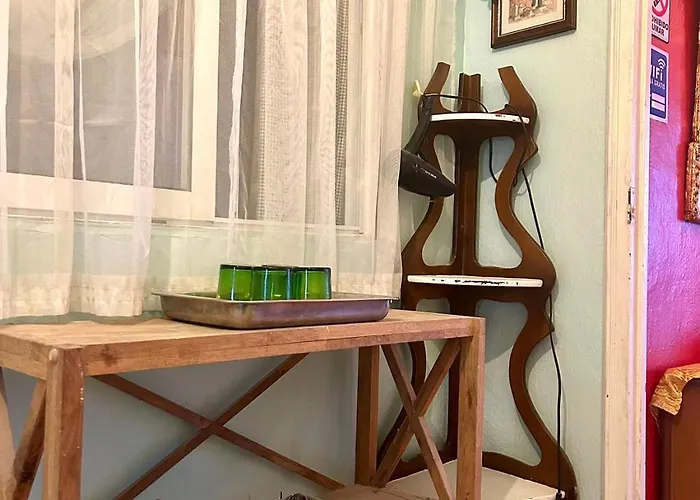 Aj Casa 1949 Quiet בית הארחה 3*